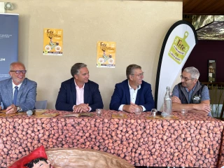quatre hommes
